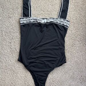 Princess Polly Elegant Black Bodysuit with Lace Detail